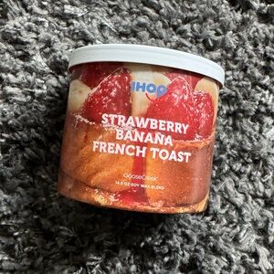 GooseCreek IHOP STRAWBERRY BANANA FRENCH TOAST 3 Wick Candle